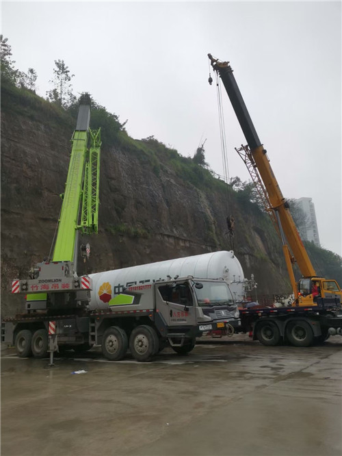 宁都县“不怕风雨冻”—— 吊车的 “恶劣环境适应” 技术
